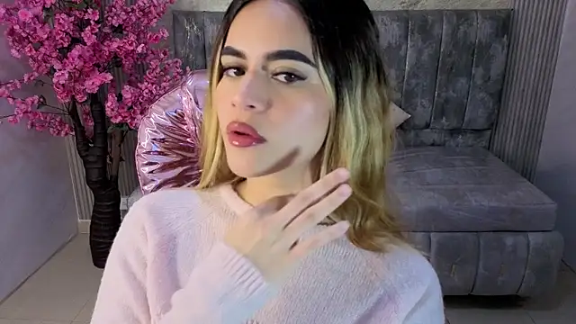 lilith4 s online show from October 29, 8:32 pm