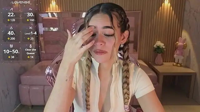 lilith4 s online show from March 25, 8:26 pm