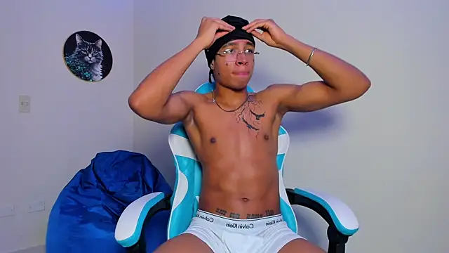 Snapshot of dann_cute028 chatting on September 19, 11:05 pm dann cute028 online show from September 19, 11:05 pm