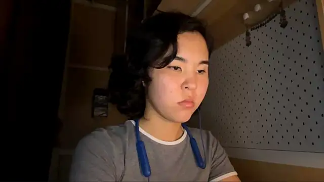 JennyCarpenter online show from April 16, 4:35 am