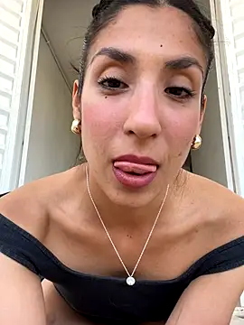 MaddyX   online show from November 25, 8:09 pm