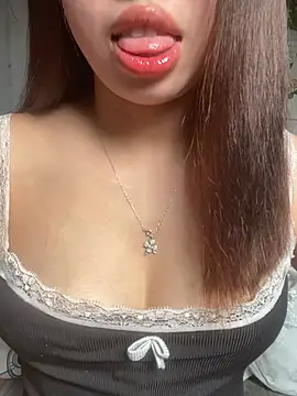 Rose-babyx online show from March 29, 2:00 am