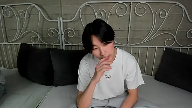 HeejinWang online show from November 1, 8:11 pm