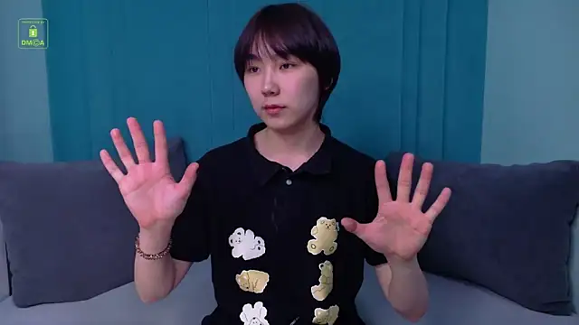 HeejinWang online show from April 14, 8:04 pm