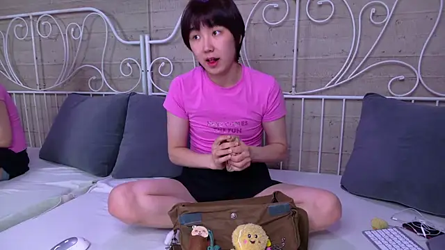 HeejinWang online show from April 25, 4:15 am