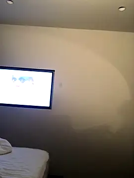 estradiolist online show from October 11, 12:15 pm