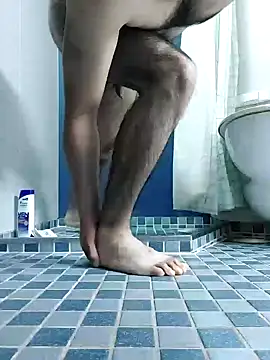 Alecumload online show from September 28, 6:02 pm