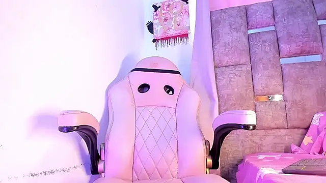 Mia royal online show from October 25, 2:46 pm