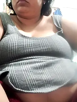 Mmm143 online show from February 11, 6:46 pm