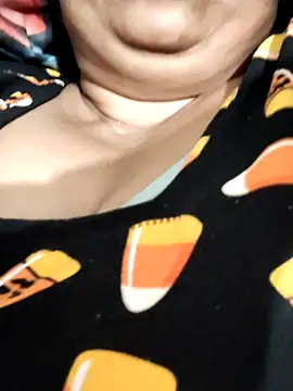 Mmm143 online show from March 7, 4:04 pm