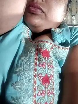 Mmm143 online show from March 18, 4:43 pm