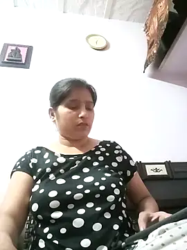 aliya-jaan71 online show from May 11, 12:33 pm
