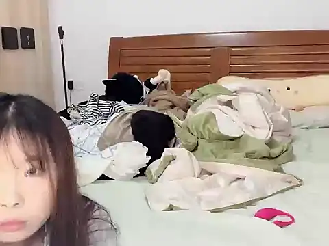 Snapshot of Akong11 chatting on September 21, 4:19 pm Akong11 online show from September 21, 4:19 pm