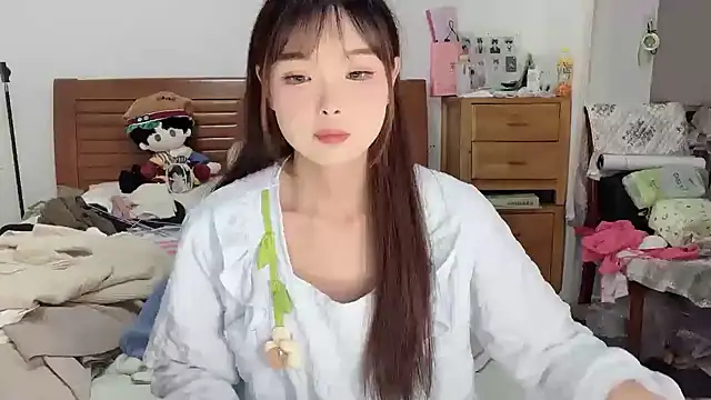 Snapshot of Akong11 chatting on September 24, 5:27 pm Akong11 online show from September 24, 5:27 pm