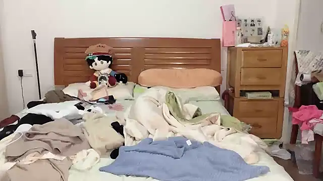 Snapshot of Akong11 chatting on September 25, 7:17 pm Akong11 online show from September 25, 7:17 pm