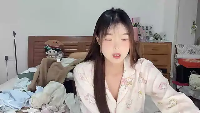 Snapshot of Akong11 chatting on October 17, 3:14 pm Akong11 online show from October 17, 3:14 pm