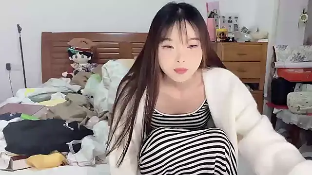 Snapshot of Akong11 chatting on October 26, 12:44 pm Akong11 online show from October 26, 12:44 pm