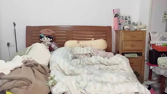 Snapshot of Akong11 chatting on October 27, 10:58 pm Akong11 online show from October 27, 10:58 pm