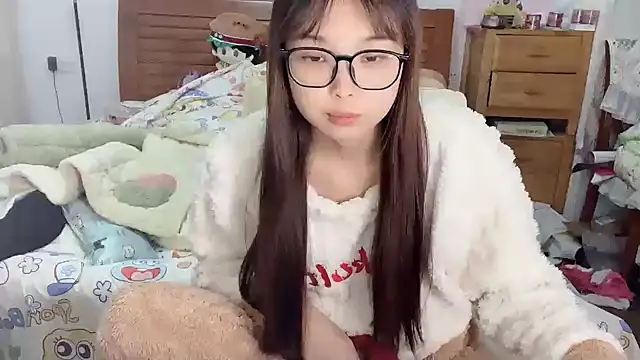 Snapshot of Akong11 chatting on November 6, 11:26 pm Akong11 online show from November 6, 11:26 pm