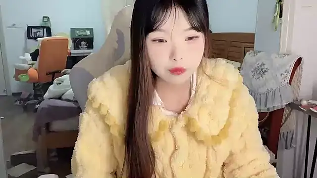 Akong11 online show from January 10, 12:18 pm