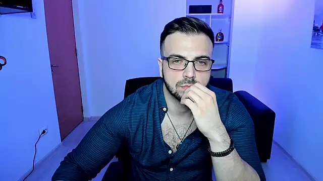 Jace Thorne online show from November 21, 8:18 pm