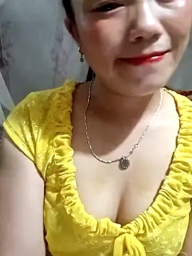 Snapshot of _losrt_cherry_ chatting on September 15, 9:31 am  losrt cherry  online show from September 15, 9:31 am
