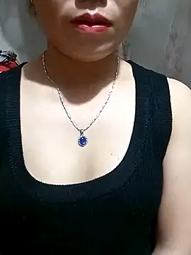 Snapshot of _losrt_cherry_ chatting on September 23, 10:18 am  losrt cherry  online show from September 23, 10:18 am