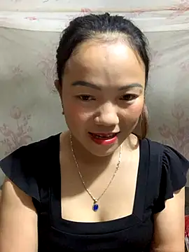 Snapshot of _losrt_cherry_ chatting on October 6, 2:09 am  losrt cherry  online show from October 6, 2:09 am