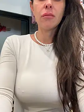 ainaht online show from April 22, 9:44 am