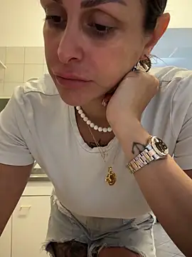 ainaht online show from April 24, 7:33 am