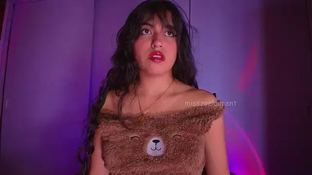 Snapshot of misszoelaurent chatting on October 17, 9:28 pm misszoelaurent online show from October 17, 9:28 pm