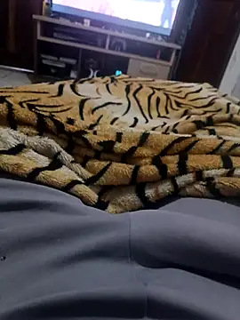 Snapshot of jayhzin chatting on November 3, 8:10 pm jayhzin online show from November 3, 8:10 pm