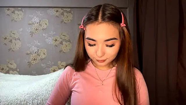 Snapshot of BahaiHeaven chatting on October 2, 2:35 pm BahaiHeaven online show from October 2, 2:35 pm