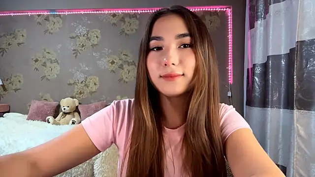 Snapshot of BahaiHeaven chatting on November 23, 8:14 am BahaiHeaven online show from November 23, 8:14 am