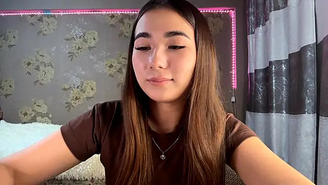 Snapshot of BahaiHeaven chatting on November 26, 11:44 am BahaiHeaven online show from November 26, 11:44 am