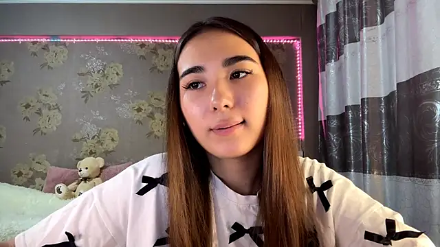 Snapshot of BahaiHeaven chatting on November 28, 11:13 am BahaiHeaven online show from November 28, 11:13 am