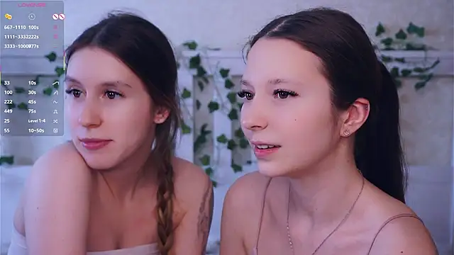 GabrielleLynchard online show from March 17, 8:23 pm