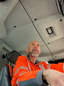 Snapshot of Sly38900 chatting on October 9, 2:59 pm Sly38900 online show from October 9, 2:59 pm