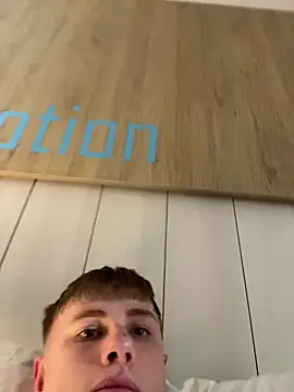 Sammyboy2211 online show from October 3, 3:31 pm