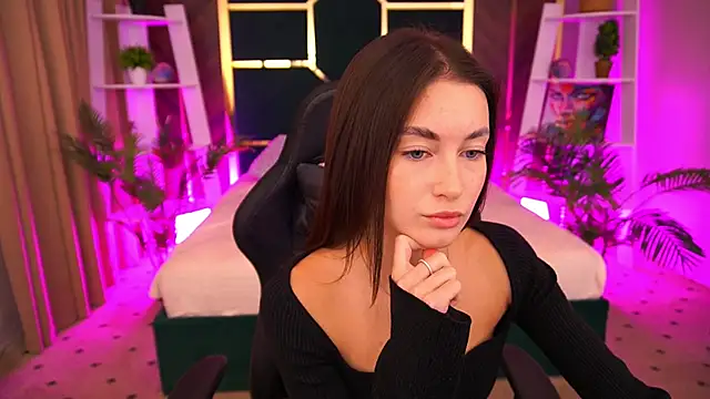 CherryyLulu online show from October 8, 8:12 am