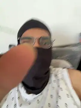 vikranthLong online show from February 14, 4:20 am