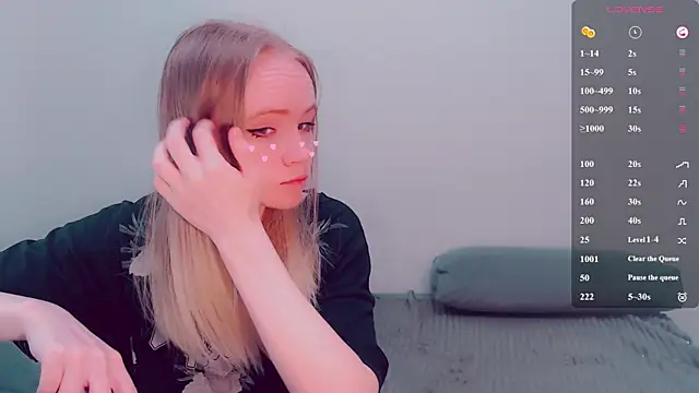 Snapshot of AliceNya_cute chatting on April 27, 5:16 am AliceNya cute online show from April 27, 5:16 am