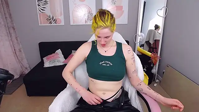 SabrinaRayX online show from April 4, 12:35 pm