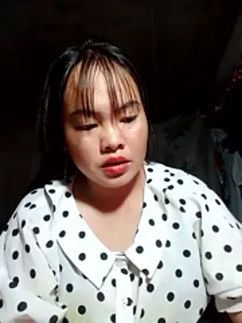 emilyzz online show from February 11, 3:22 am