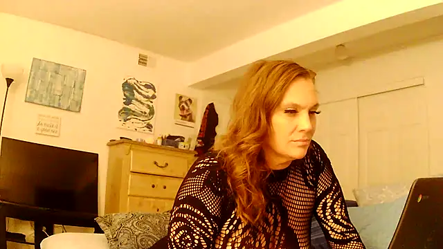 Ariasweetaspie online show from November 16, 5:13 am