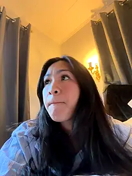 ZoeyJohnson online show from November 16, 6:30 am