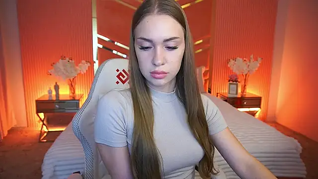 Snapshot of SweetAngellic chatting on October 14, 2:18 pm SweetAngellic online show from October 14, 2:18 pm