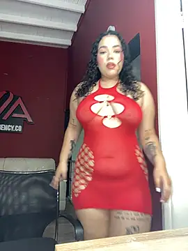 krisstenSantos online show from November 26, 12:28 pm