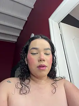 krisstenSantos online show from December 16, 12:43 pm