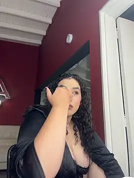 krisstenSantos online show from February 5, 3:16 pm